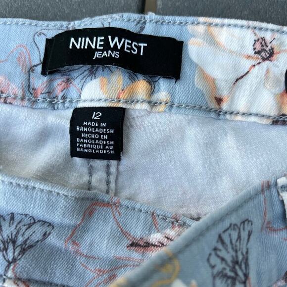 Nine West Chrystie blue floral capris, women's size 12 - Picture 6 of 8